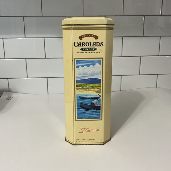 IMPORTED CAROLANS Finest Irish Cream Liqueur Empty Tin Box Container - Picture 3 of 9